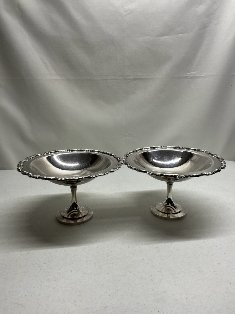 Vintage Oneida USA Silver Plated Pedestal Compote Dishes